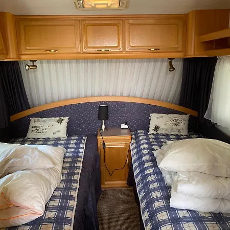 Camping Stor Campingvogn Med Fortelt *
